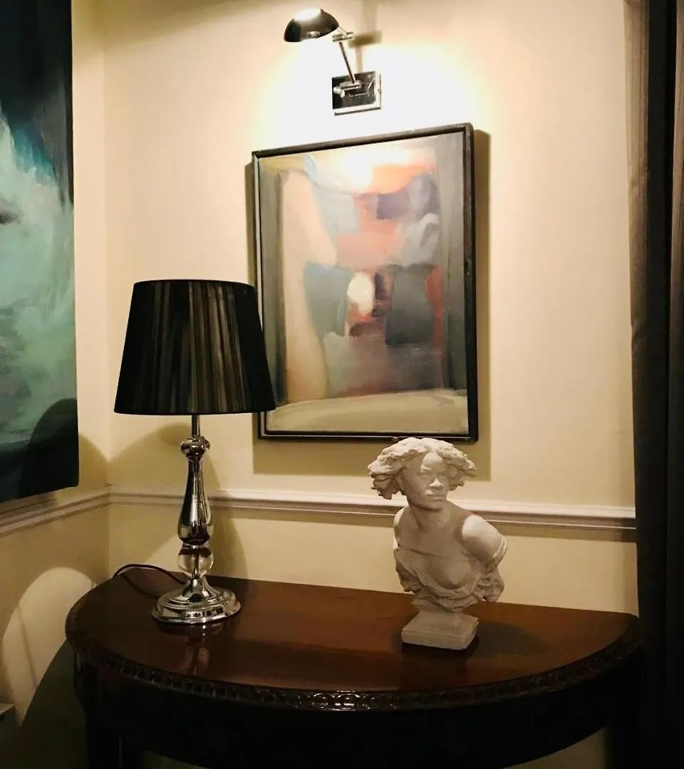 Central Comfort - 4 Bdr Apartment, Artfully Designed Gzira