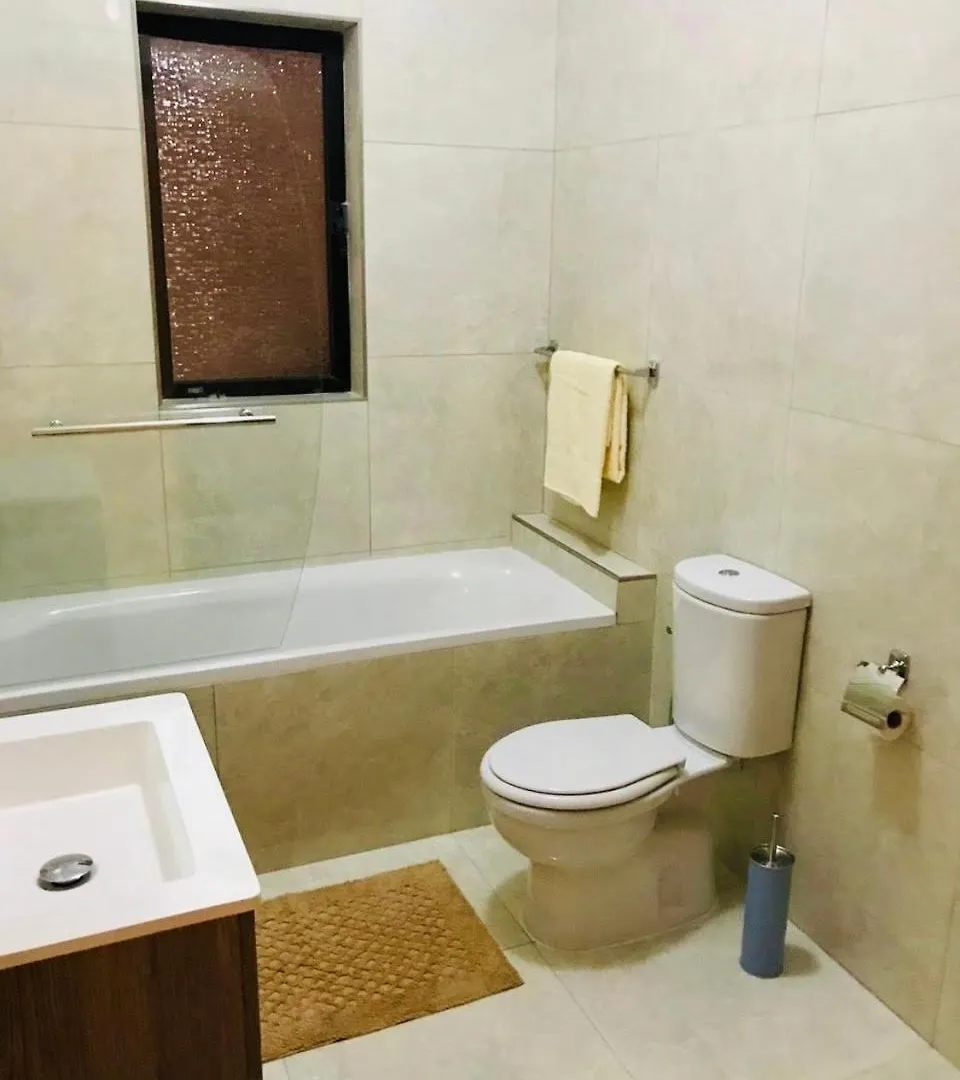 Apartment Central Comfort - 4 Bdr Apartment, Artfully Designed Gzira Malta