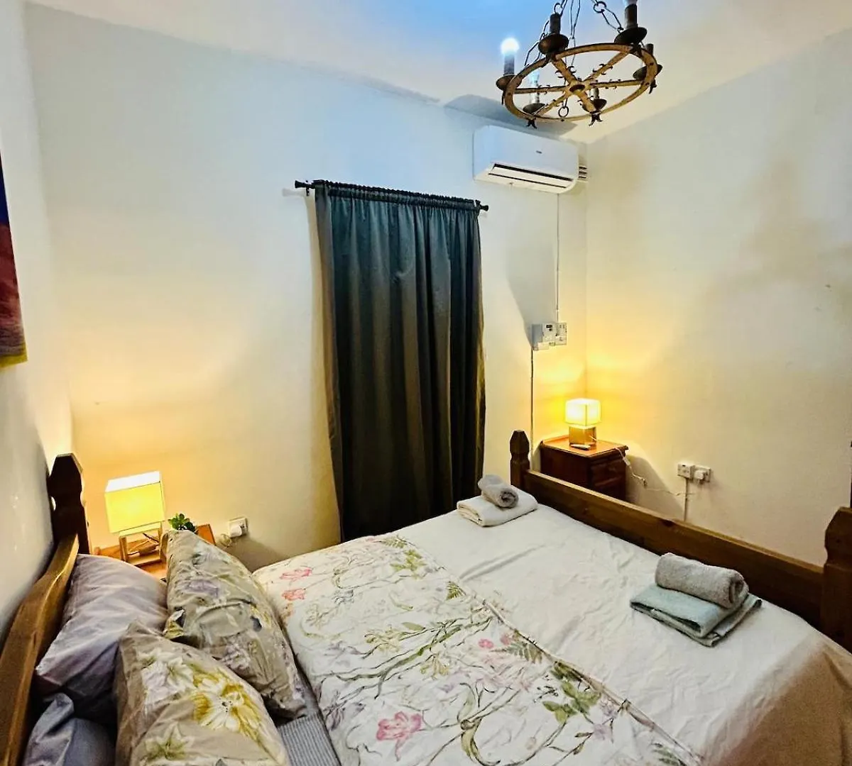 Central Comfort - 4 Bdr Apartment, Artfully Designed Gzira 0*,